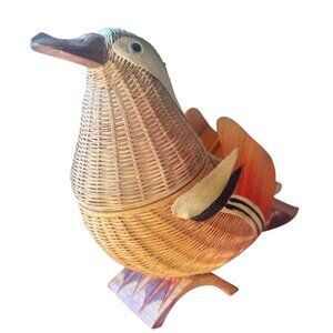 Shanghai Handicrafts Duck Basket Rattan Bamboo Storage Vintage Collectible Gift